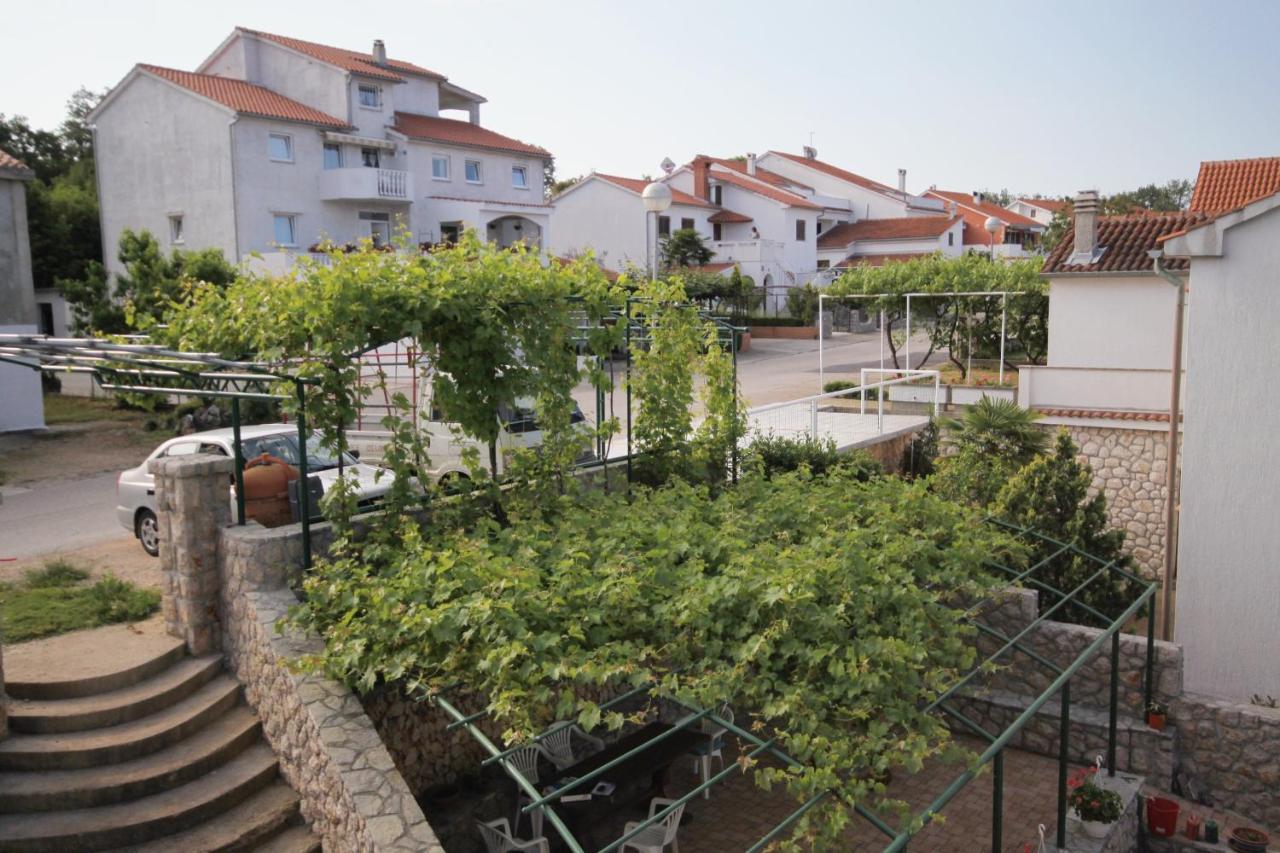 Apartments And Rooms With Parking Space Njivice, Krk - 5458 ภายนอก รูปภาพ