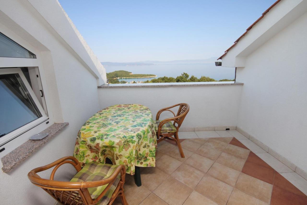 Apartments And Rooms With Parking Space Njivice, Krk - 5458 ภายนอก รูปภาพ