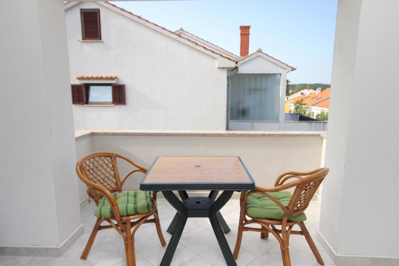 Apartments And Rooms With Parking Space Njivice, Krk - 5458 ภายนอก รูปภาพ