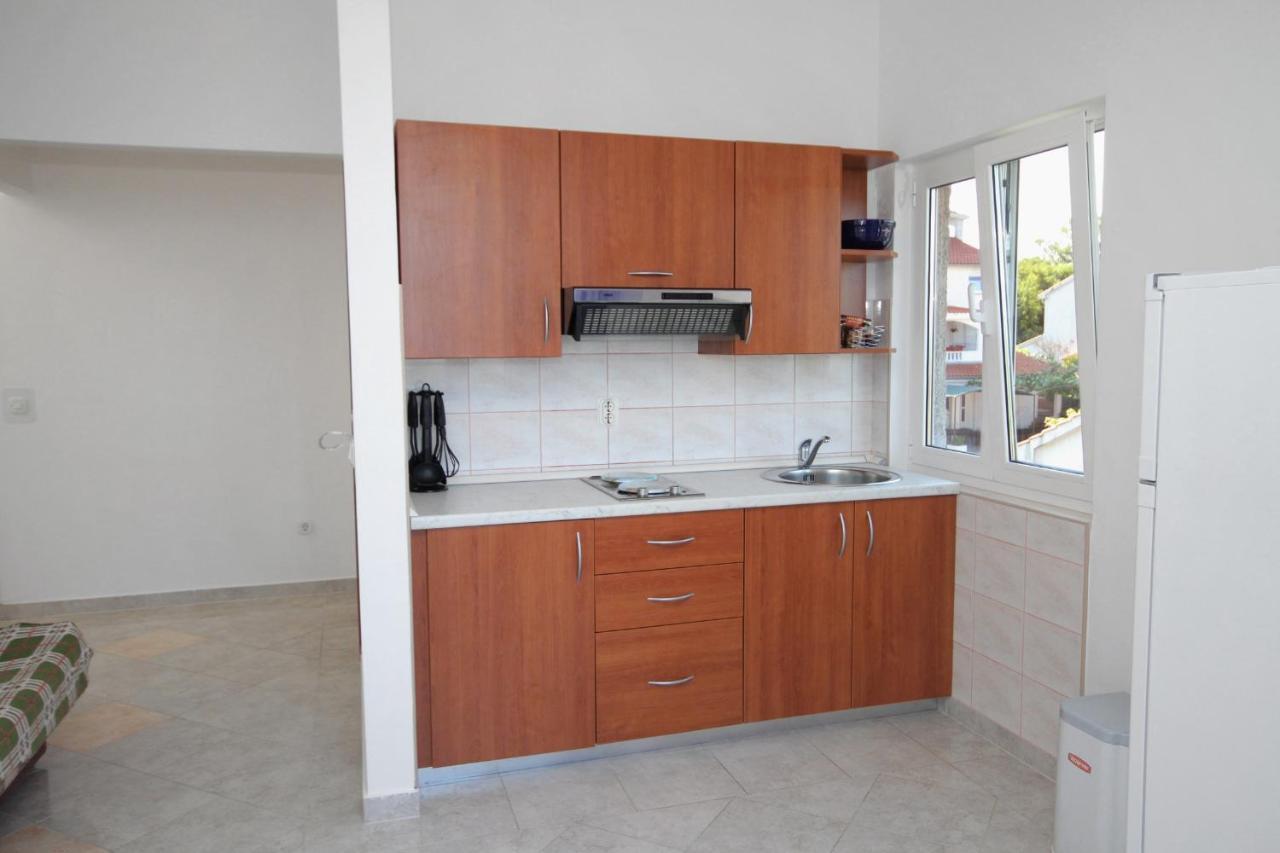 Apartments And Rooms With Parking Space Njivice, Krk - 5458 ภายนอก รูปภาพ
